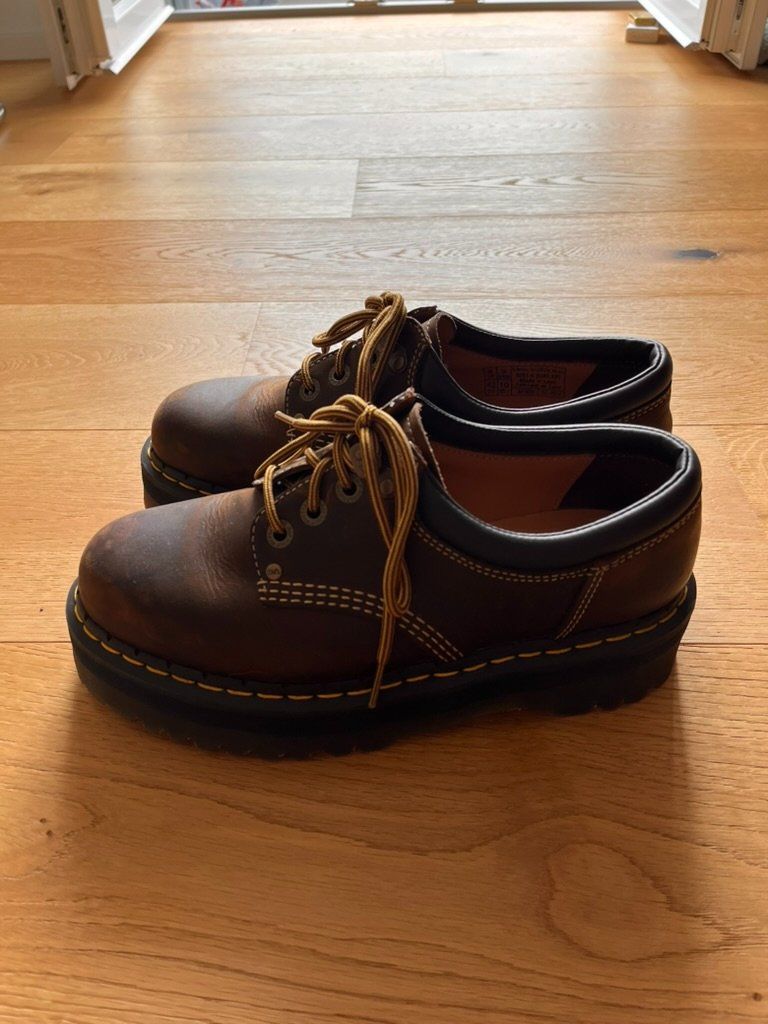 Dr. Martens Chaussures hommes: Dr. Martens Derby – D'occasion à St. Gallen par brickbott 1