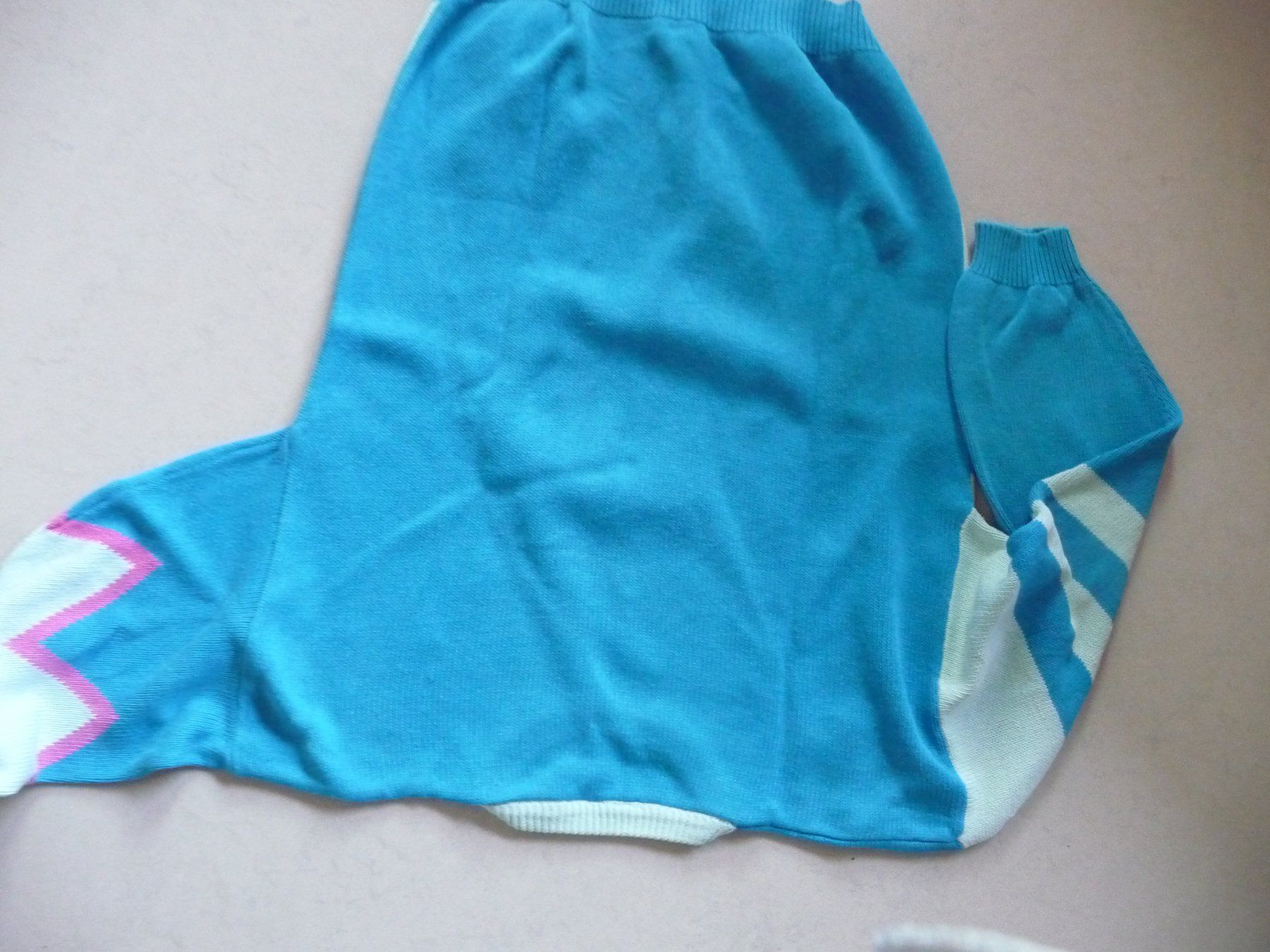 Pullover & Sweatshirts: Pullover bunt gemustert blau Grösse XL – Gebraucht aus Kirchberg BE von lavendel02 1