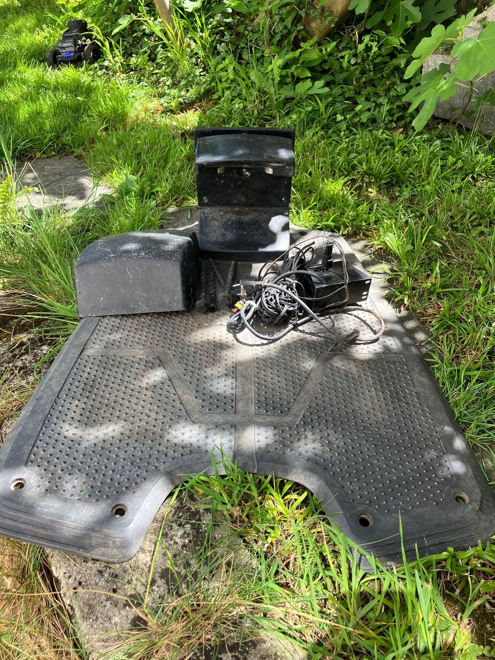 Husqvarna Tagliaerba: Husqvarna auto mower 220 AC – Difettoso da Männedorf venduto da lareina 5