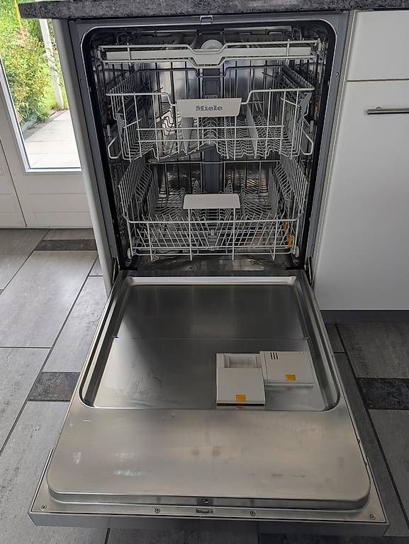 Lavastoviglie: Geschirrspüler Miele gebraucht – Usato da Köniz venduto da lauralinda2024 2