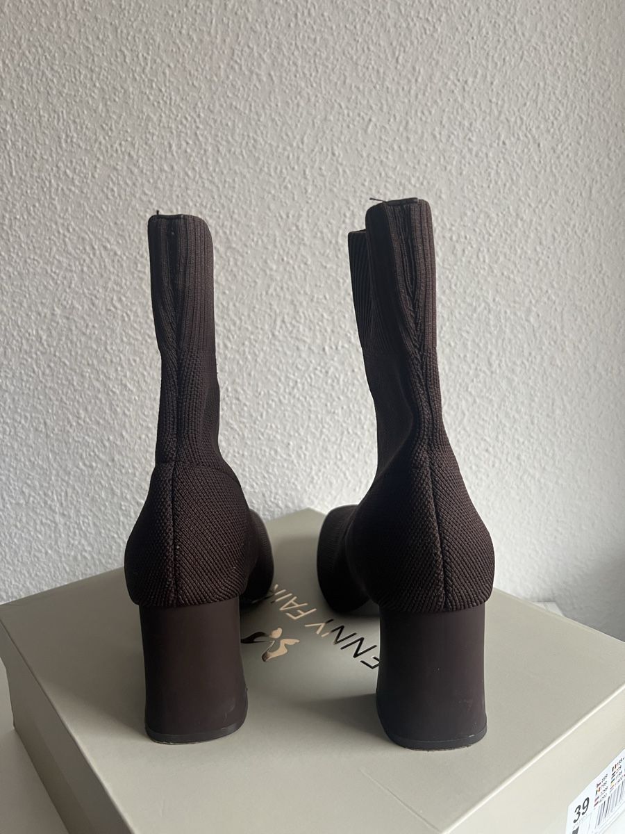 Scarpe da donna: Stiefel mit Absatz – Nuovo (secondo la descrizione) da Horgen venduto da Anicaaa 4