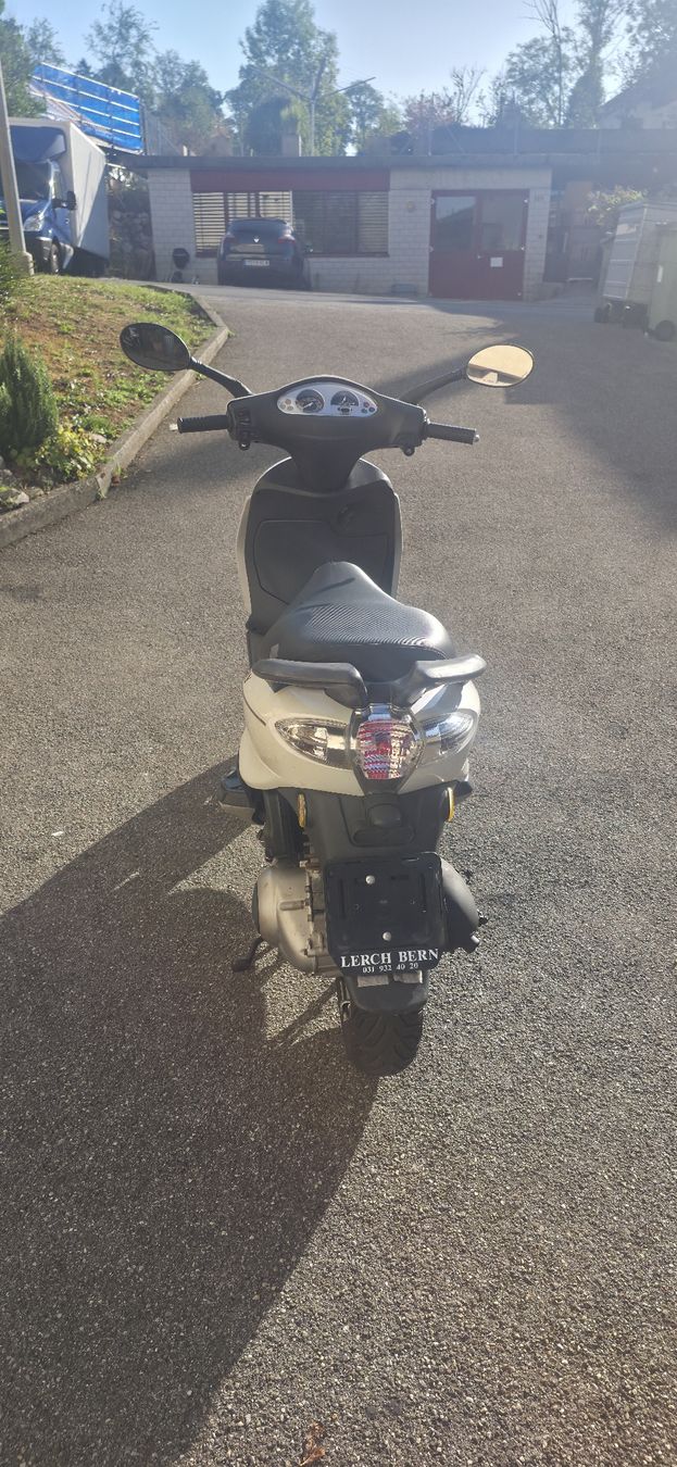 Piaggio Scooters: Piaggio fly 125 – D'occasion à Grenchen par Gregor.49 4