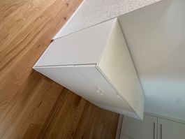 Sideboard VIHALS weiss mit Türen und Schubladen wie neu