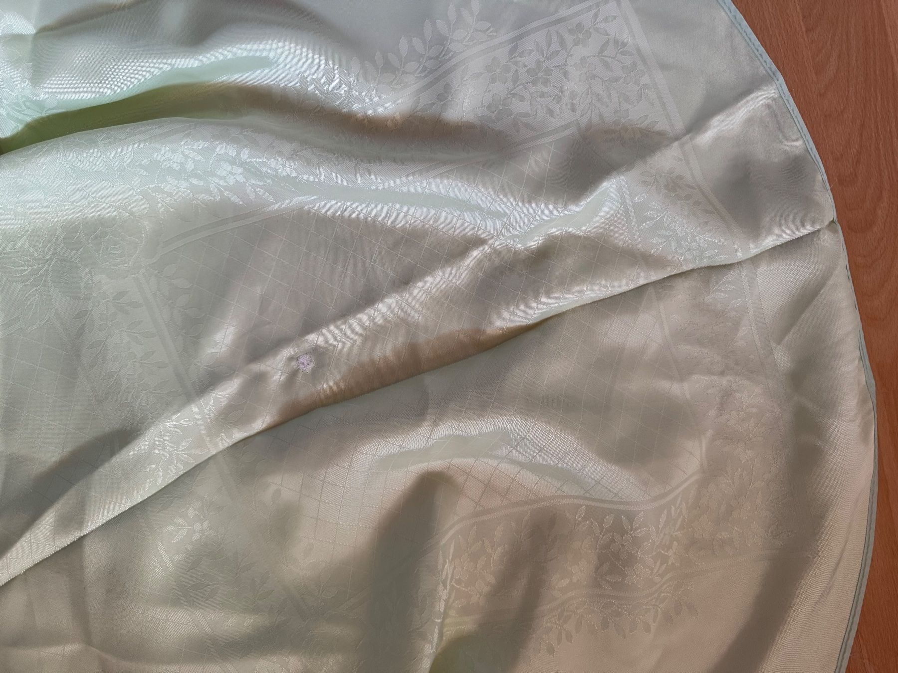 Altra biancheria da tavola: runde Tischdecke – Usato da Grosswangen venduto da Second_hand_paradise 6