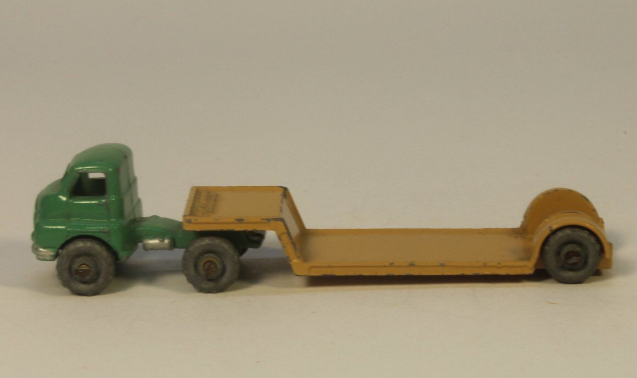 Matchbox Voitures modèles: Matchbox Lesney 27A Bedford Low Loader – D'occasion à Zofingen par Trukli58