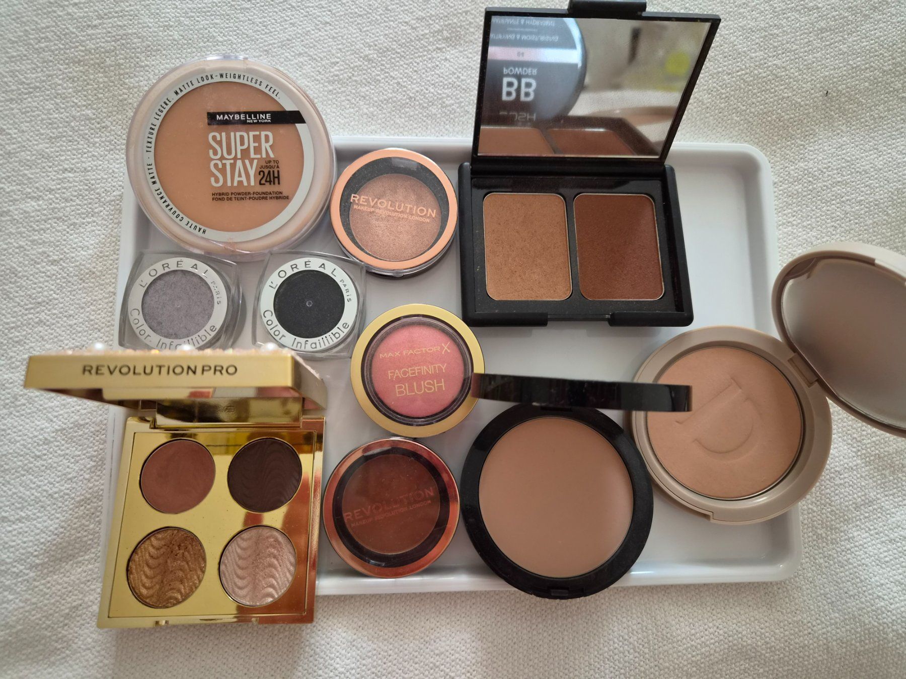 Make-up: Lot de maquillage mélangé – Gebraucht aus Lausanne von leroyaumedereven 1