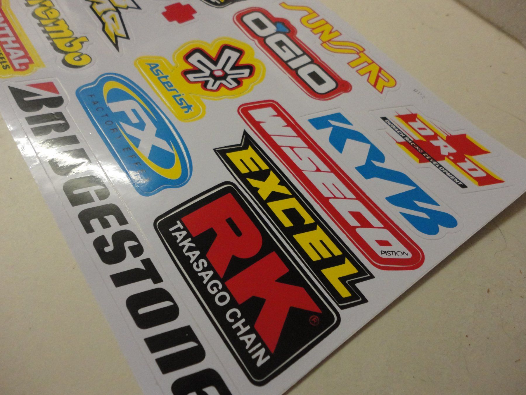 Modellismo RC: Decal für Modelle – Nuovo e nell'imballaggio originale da Horgen venduto da RcModell 1