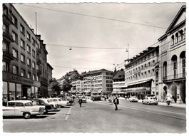 St. Gallen, Theaterplatz belebt, Verkehr Oldtimer, gel. 1962