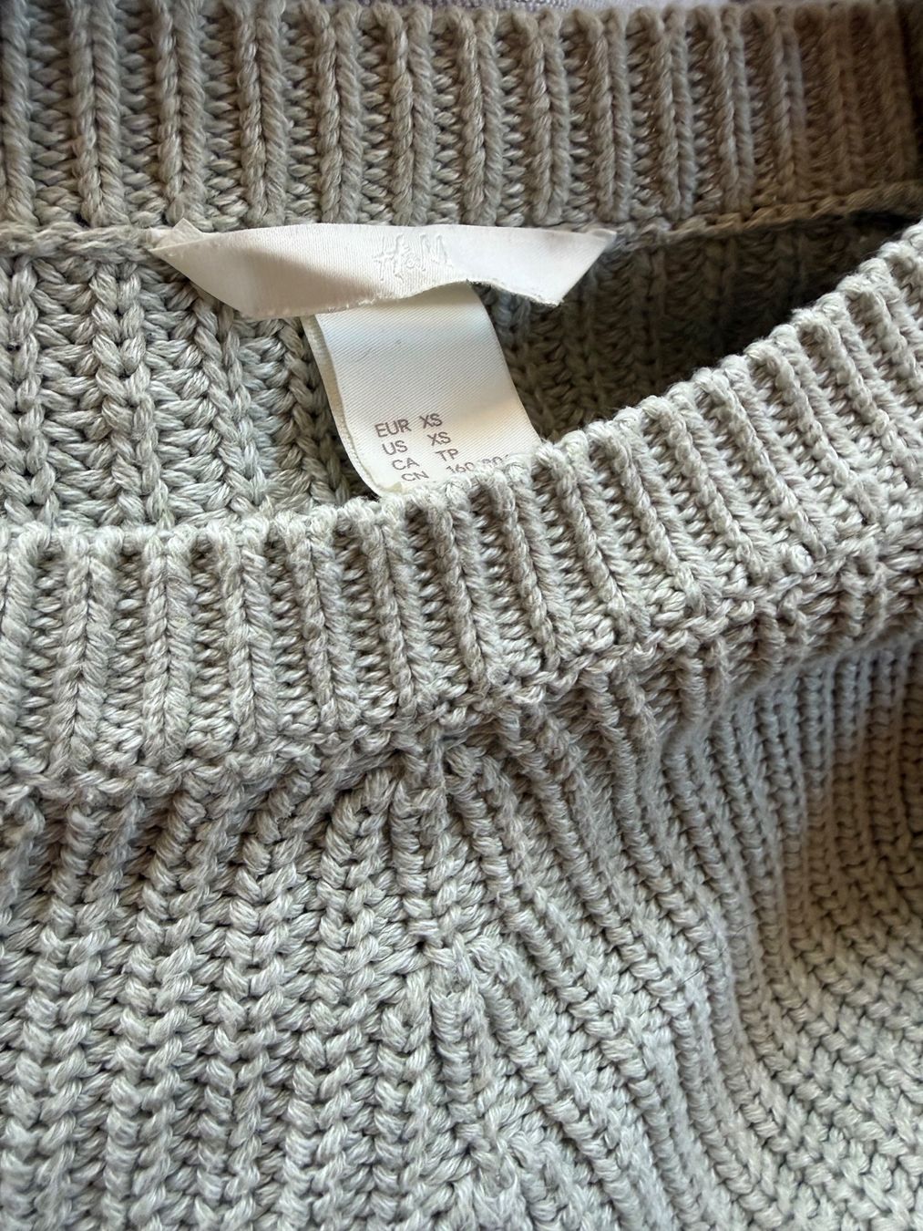 H&M Maglioni & Felpe: Pull H&M gris maille torsadée taille XS – Nuovo (secondo la descrizione) da St-Imier venduto da Mod_qd95 2