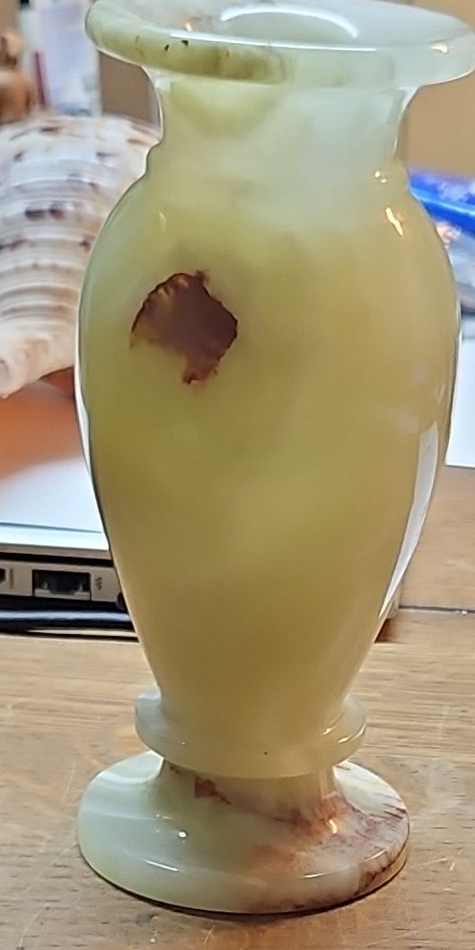 Vasi & Recipienti: Blumenvase aus Onyx-Marmor (DR) – Usato da Rorschach venduto da TimelessTrading