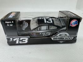 NASCAR Jahresmodell Dayton 500 2013 1:64