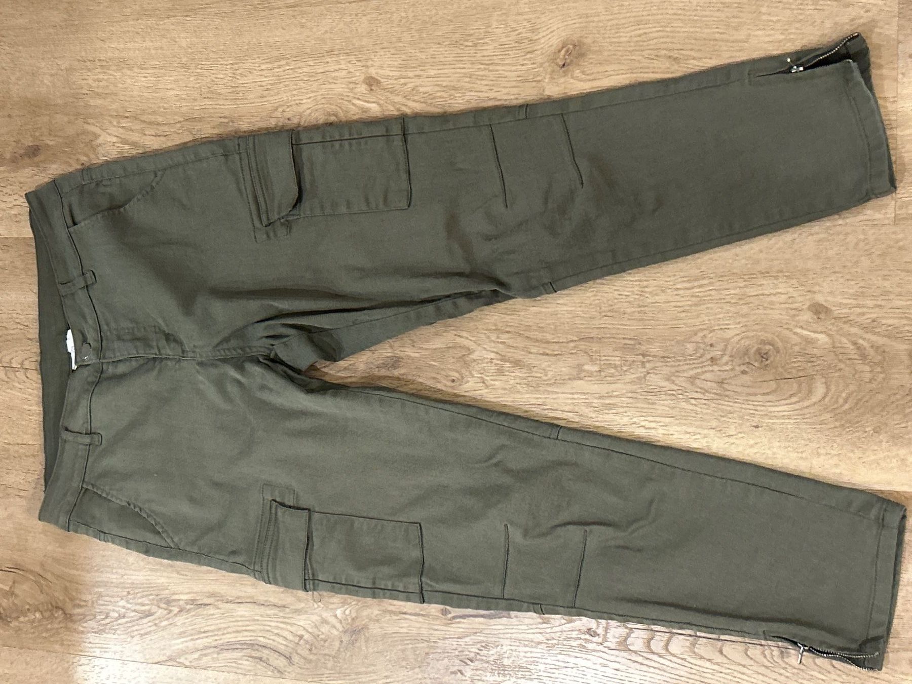 Pantaloni: Cargo Hose olive  von Kaffe Gr. 38 – Usato da Brunnen venduto da Nala2929 1