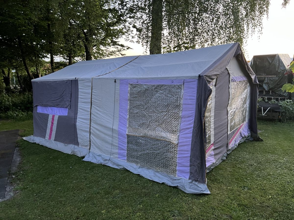 Tentes: Zeltanhänger – D'occasion à recherswil par Aloa1301 1
