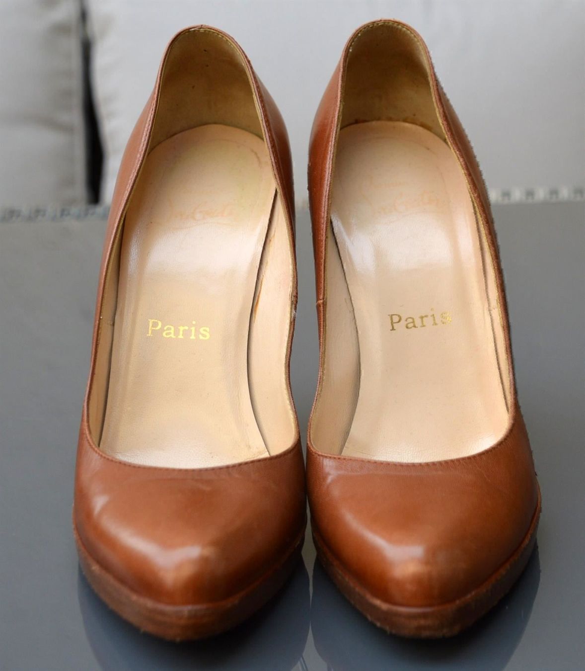 Christian Louboutin Damenschuhe: Pumps Christian Louboutin  . 38.5 – Gebraucht aus Collonges von Auganien 5