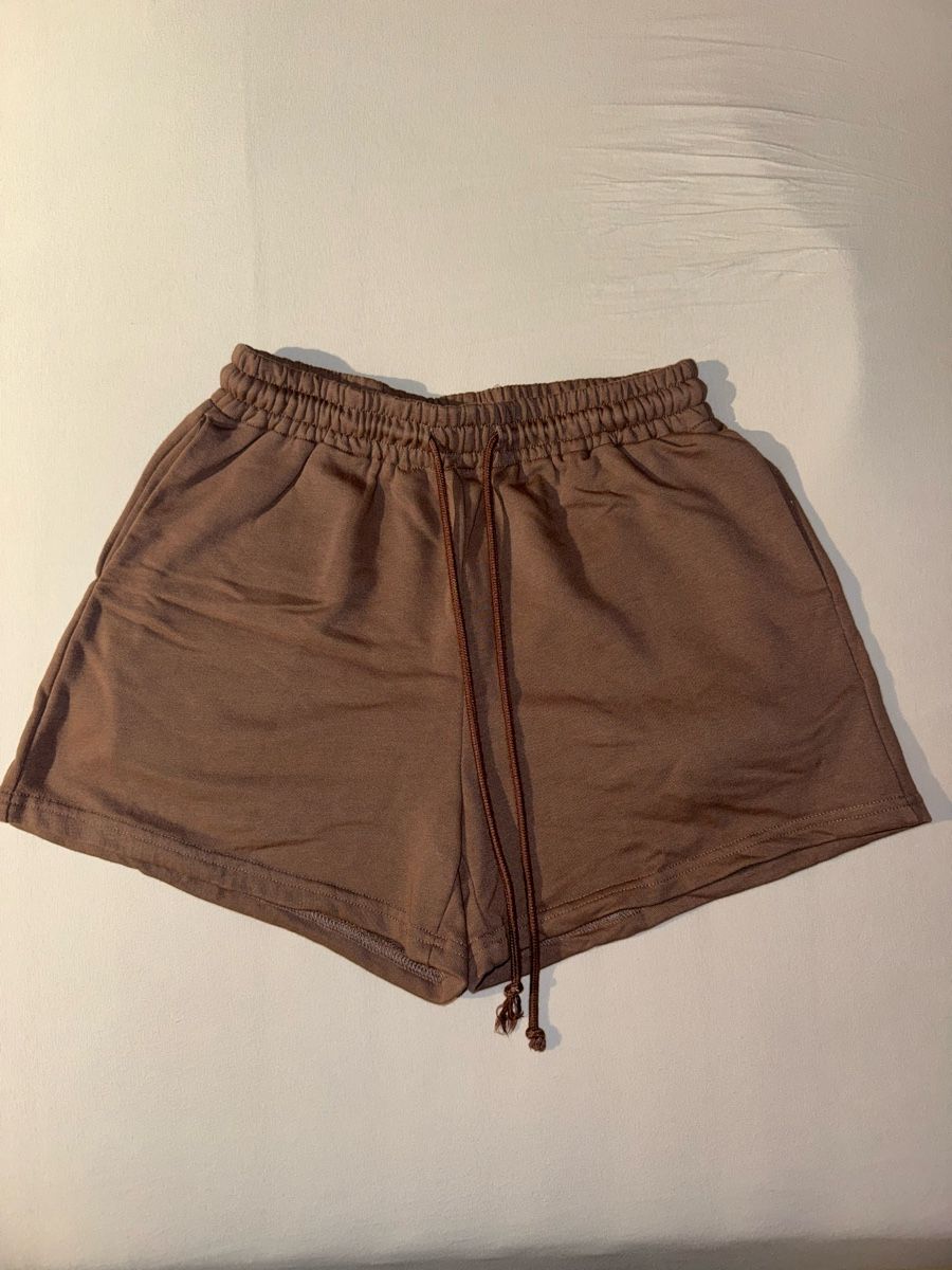 Shein Hosen: Short SHEIN M – Neu und originalverpackt aus Porrentruy von fee_24