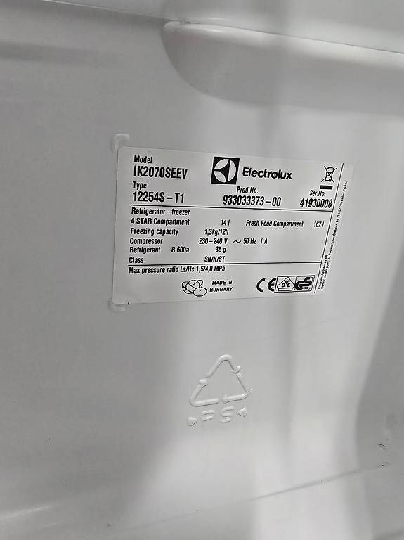 Frigoriferi: Réfrigérateur encastrable Electrolux IK2070SEEV – Usato da Salgesch venduto da can_s9gm 2