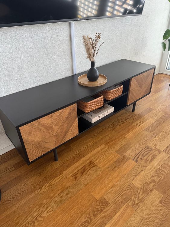 Schwarz Holz Mobel