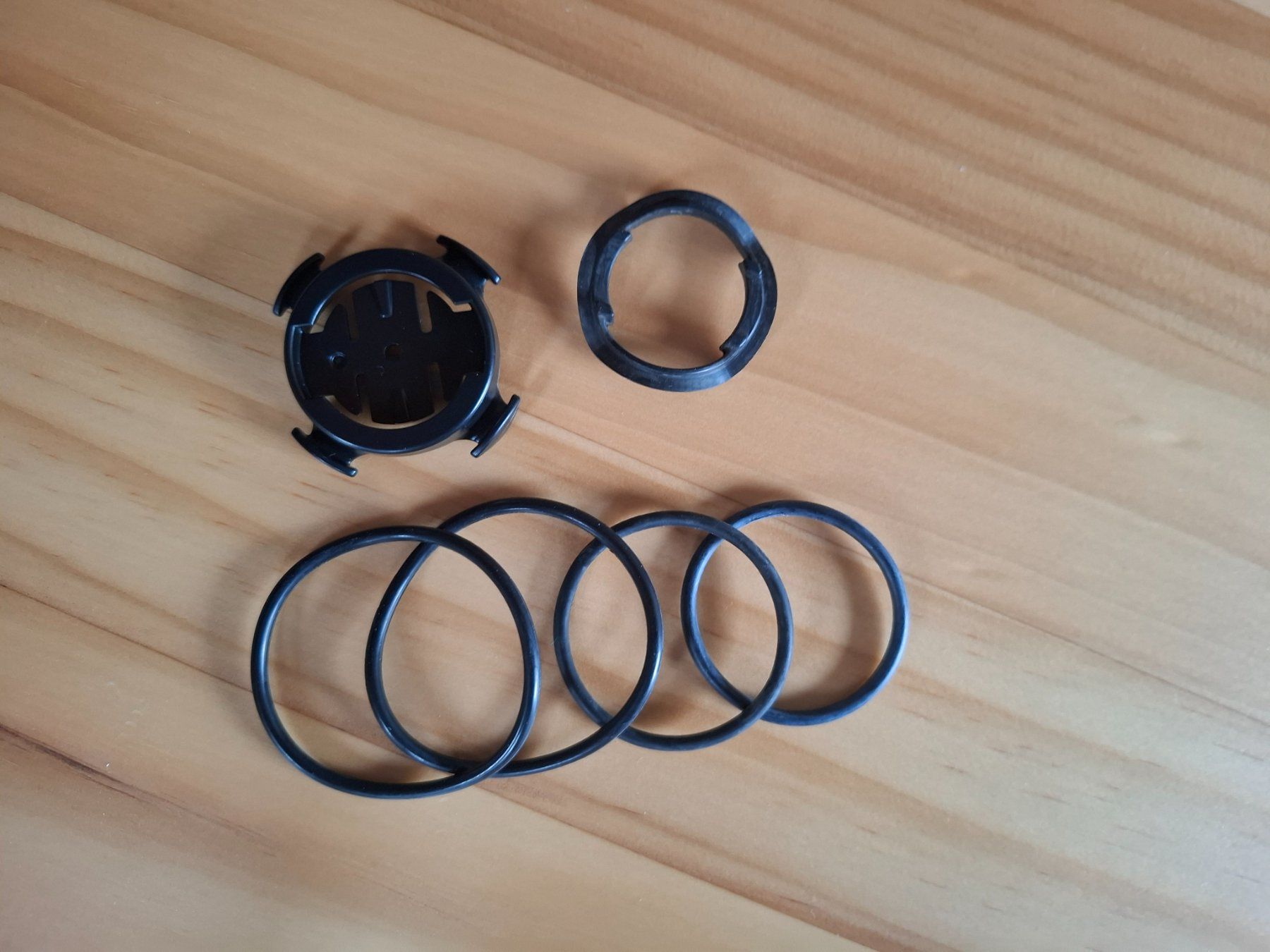 Garmin Supporti a parete: Garmin Edge Halterung Lenkerhalterung – Nuovo (secondo la descrizione) da Effretikon venduto da cor_vx9r