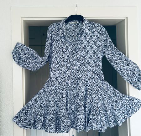 Zara Blusenkleid weiss blau gemustert guter Zustand Gr.38