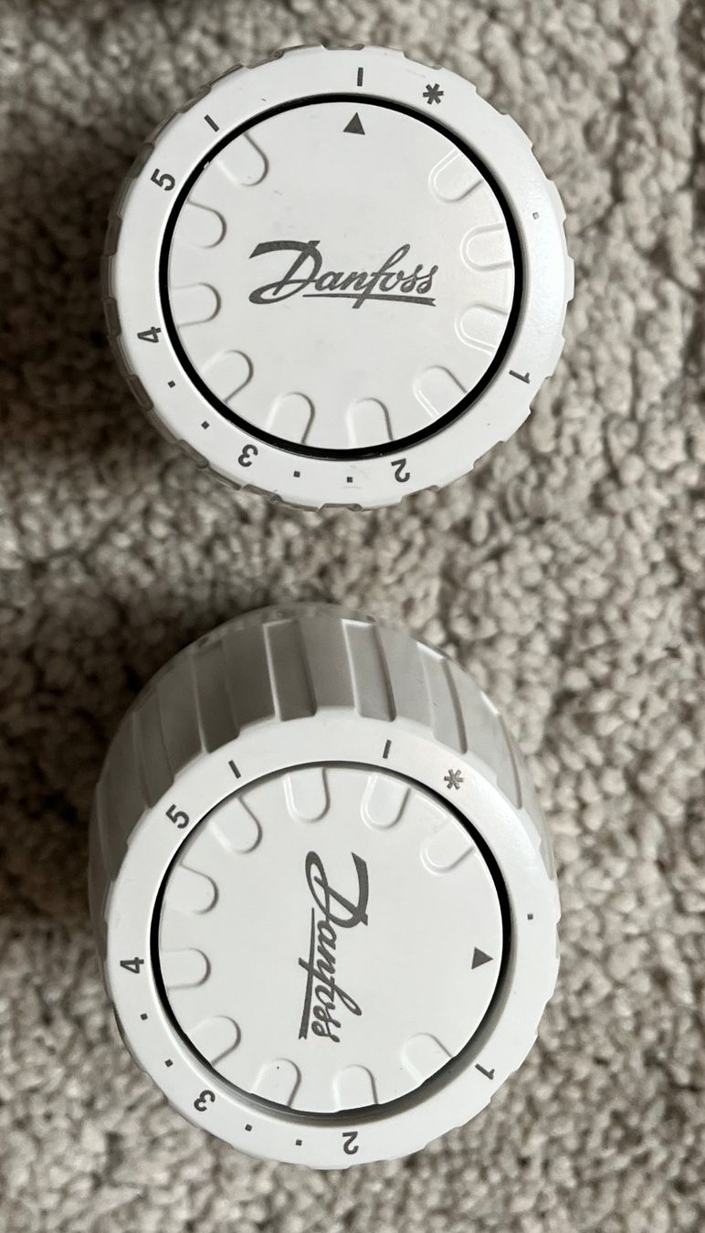 Danfoss Misurare: 2x DANFOSS Heizkörperthermostat RA2990 – Usato da Bottmingen venduto da bun_97h7