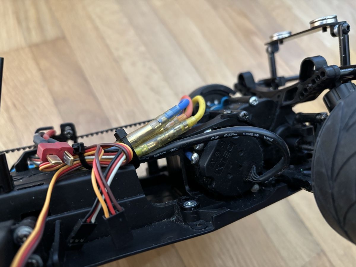 Tamiya Modellismo RC: Tamiya TA06 Chassis Brushless – Usato da Bad Zurzach venduto da Zahnd2 5
