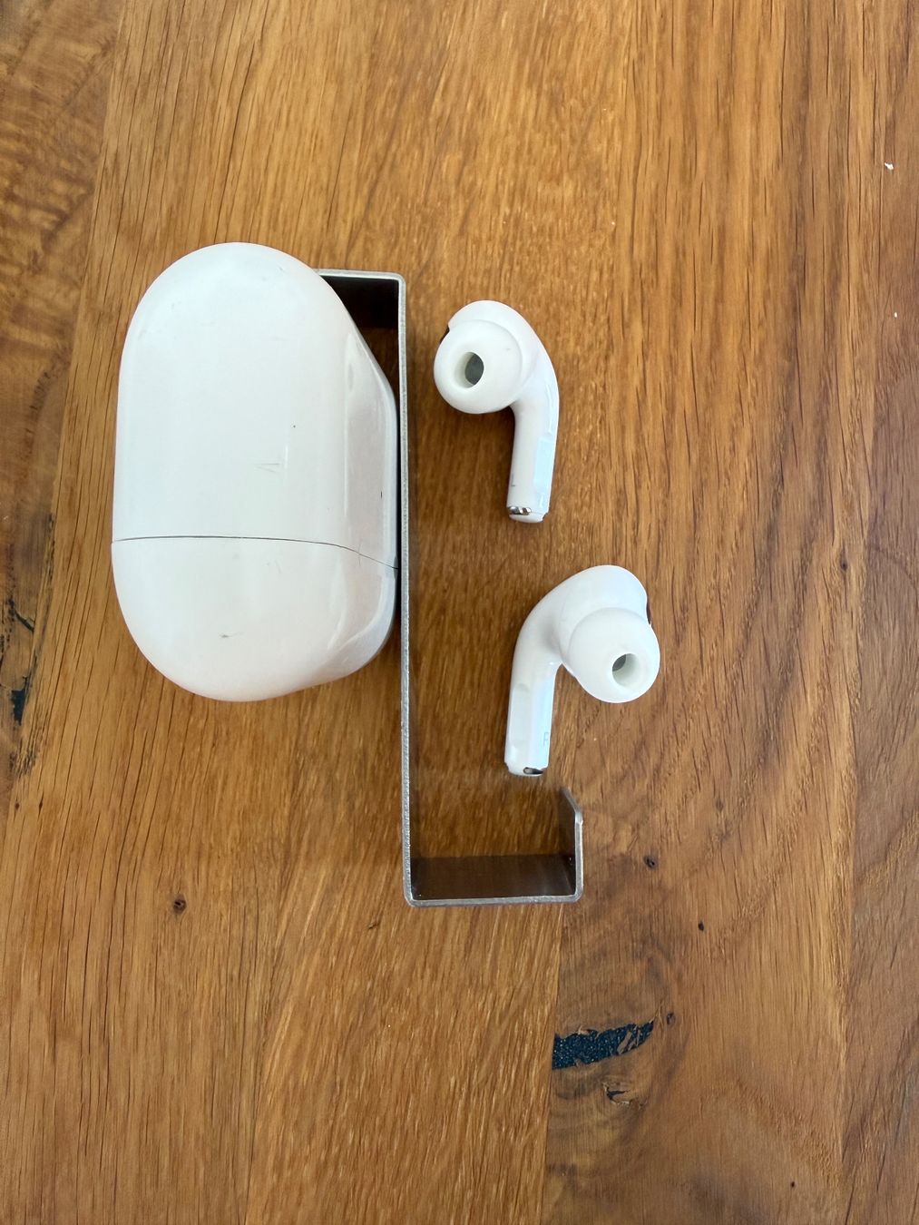Apple Cuffie: APPLE AirPods Pro 1 – Usato da Lausanne venduto da Nine1982 8