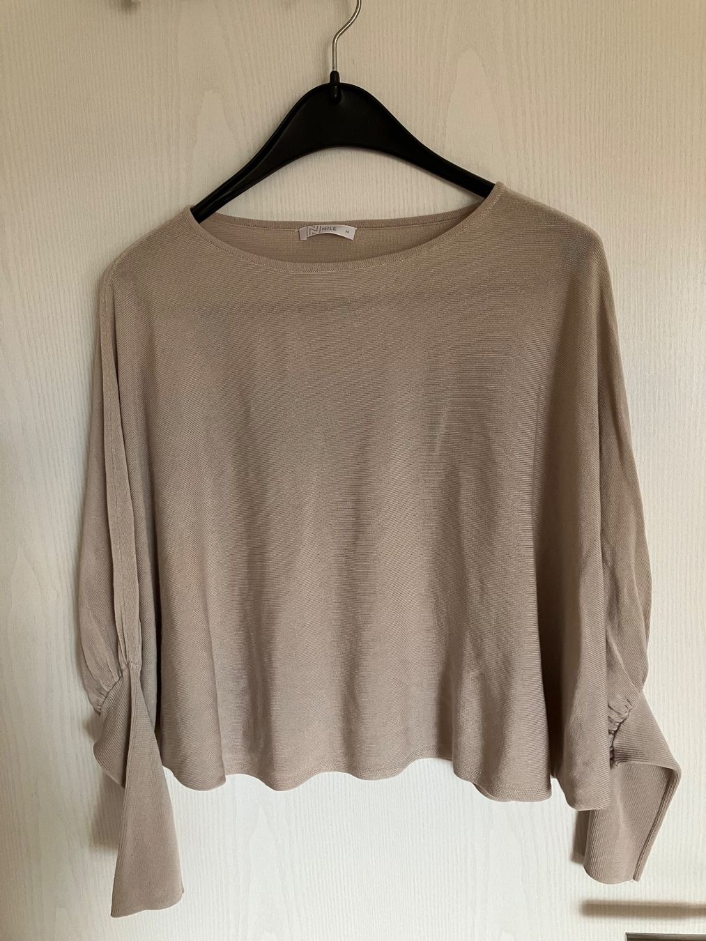 Nile Maglioni & Felpe: NILE Pullover spezieller Schnitt kurz und breit  Gr.M – Usato da Weiningen ZH venduto da moon-55