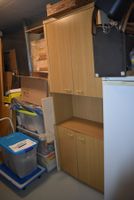 Holzschrank mit Türen (Neue Bilder)