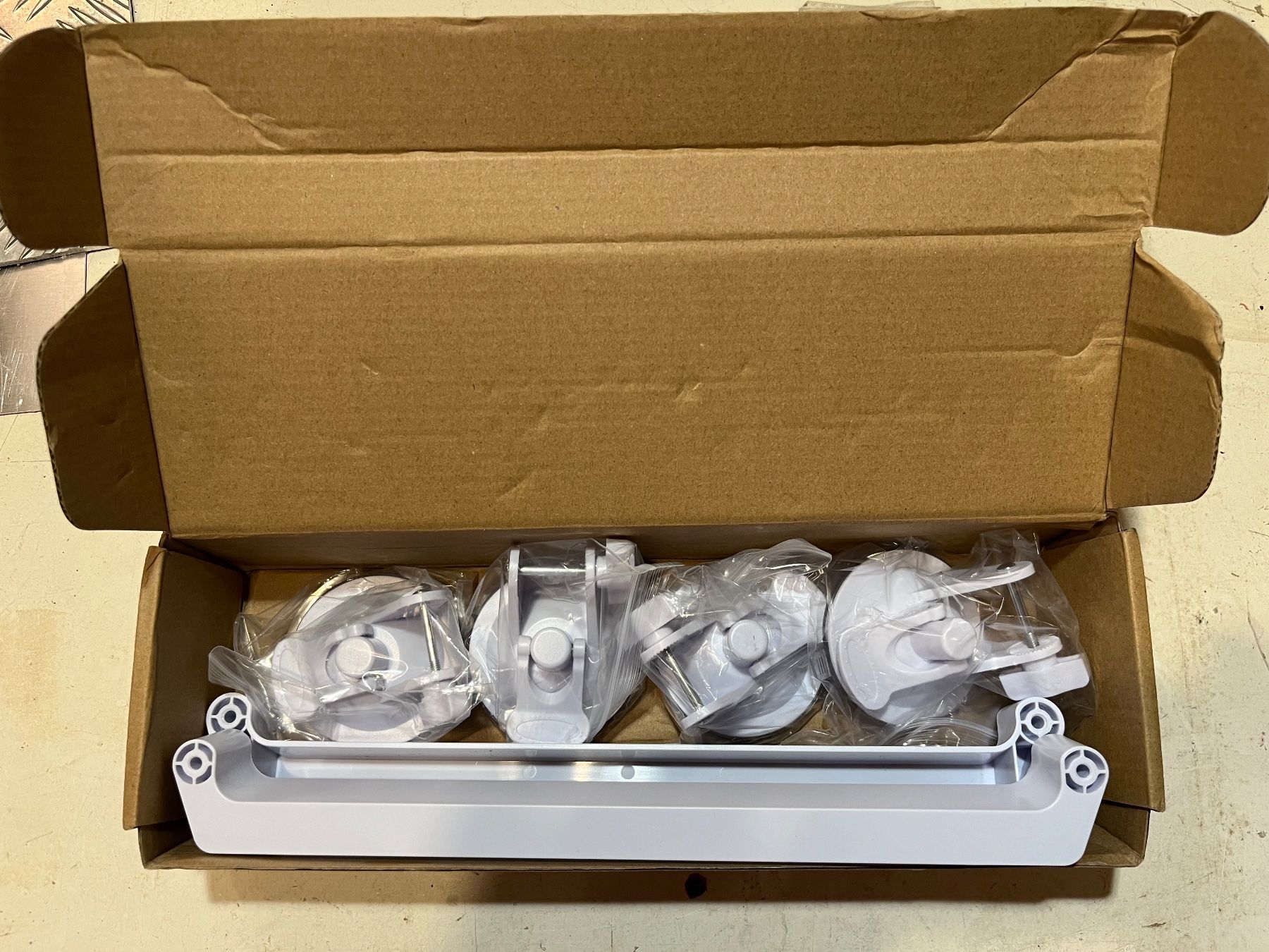 Wandhalterungen: Starlink mini Autohalterung – Neu und originalverpackt aus Möriken AG von Troemer 7