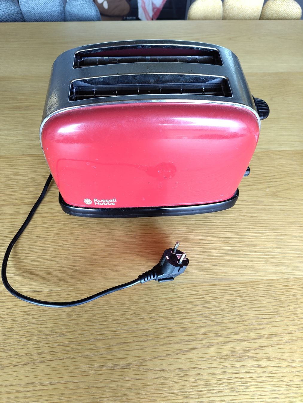 Russell Hobbs Elettrodomestici da cucina: Toaster Russell Hobbs – Usato da Zürich venduto da aurelie.99