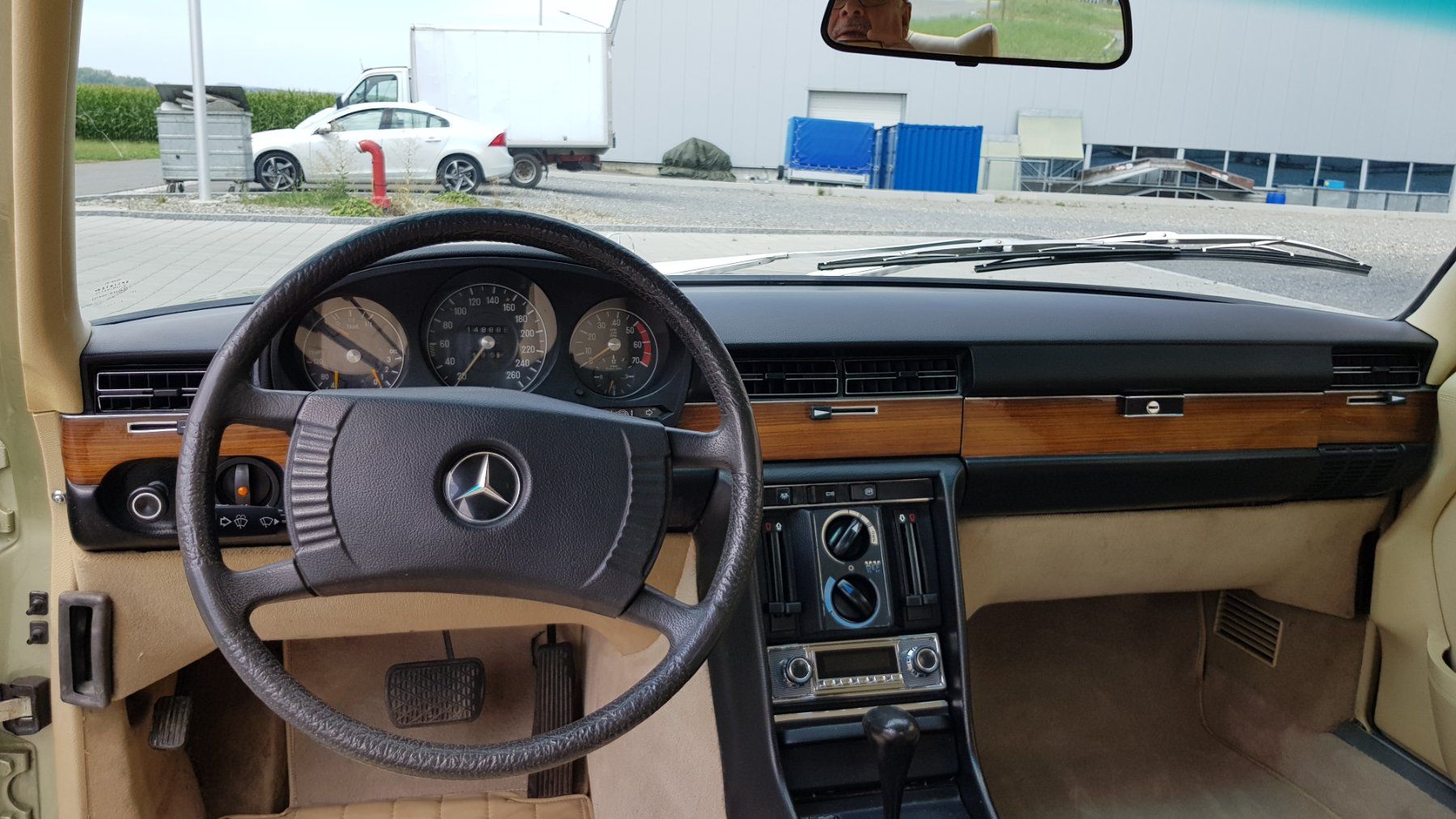 Mercedes-Benz Automobili: Mercedes-Benz 450 SEL 6.9 – Usato da Reinach AG venduto da Goldtimer 7