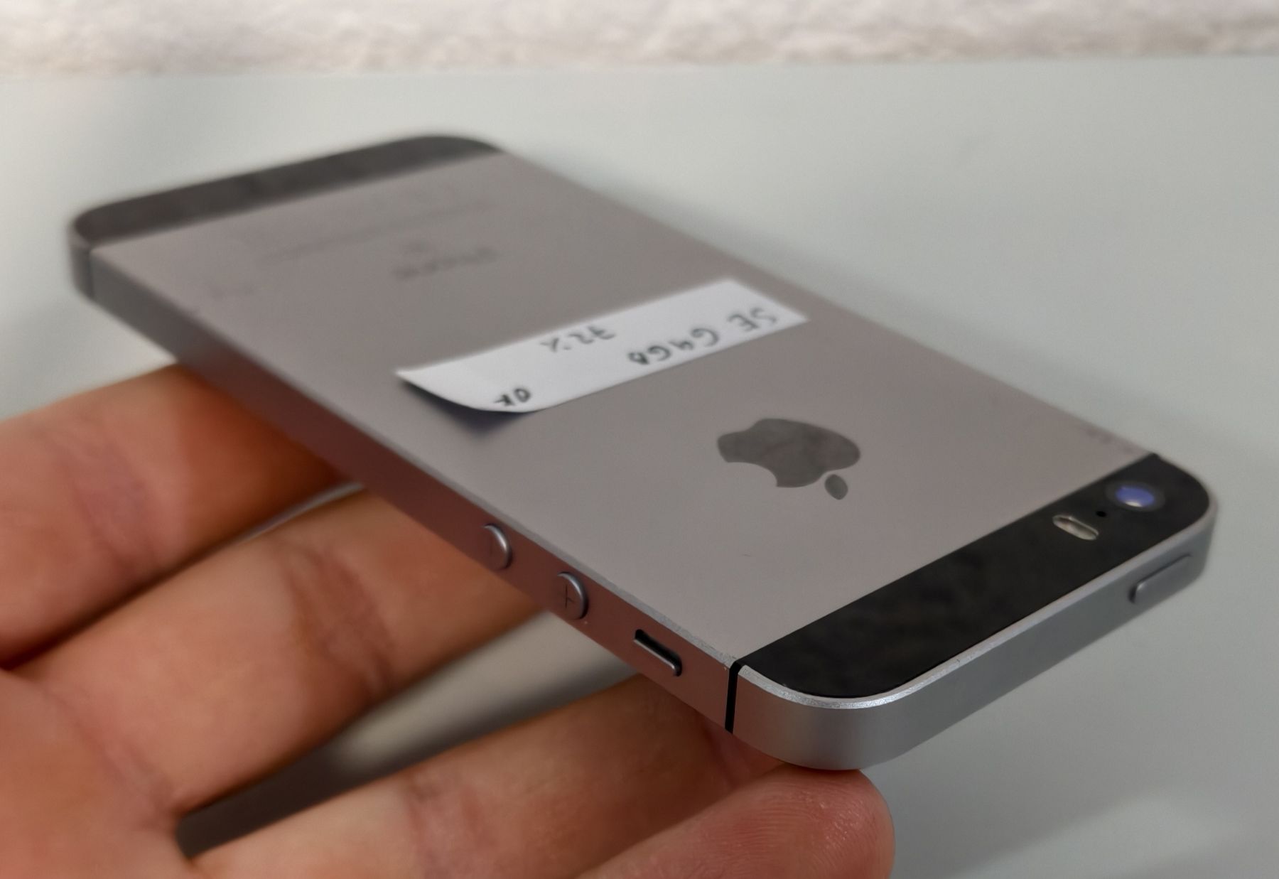 Apple Handys / Smartphones: iPhone SE 64GB – Gebraucht aus Ehrendingen von Rocky985 5