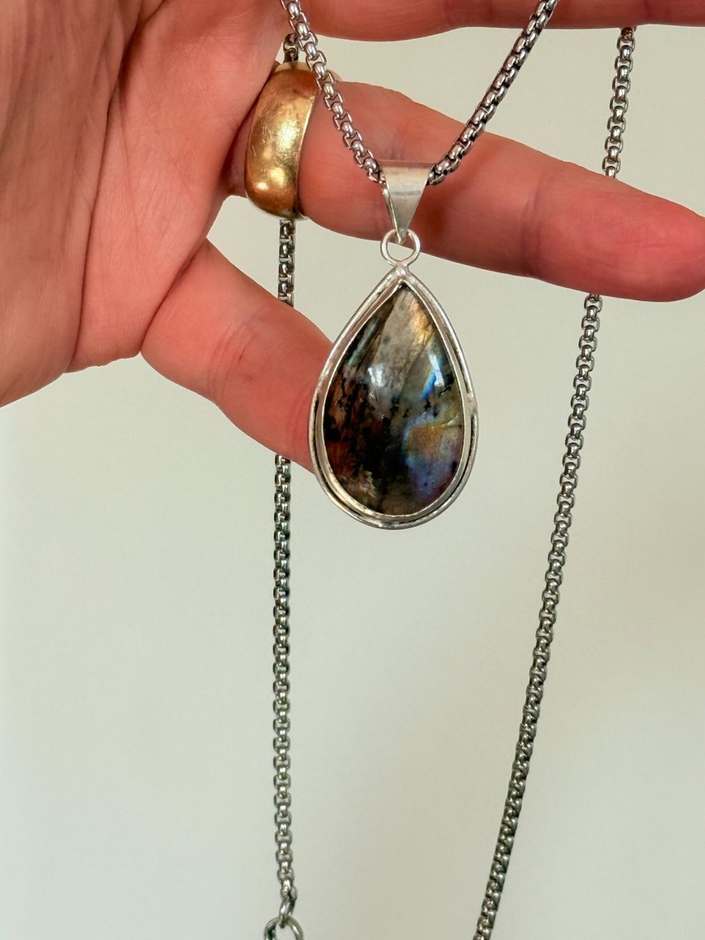 Catenine: Collier Labradorite Naturelle Élégant – Nuovo e nell'imballaggio originale da Genève venduto da AGBERG 5