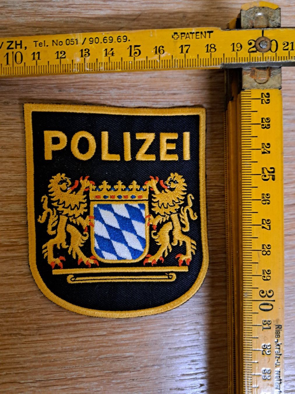 Placchette & Badge: Polizei Bayern Badge/Stoffabzeichen – Usato da Bellikon venduto da cebas23 1