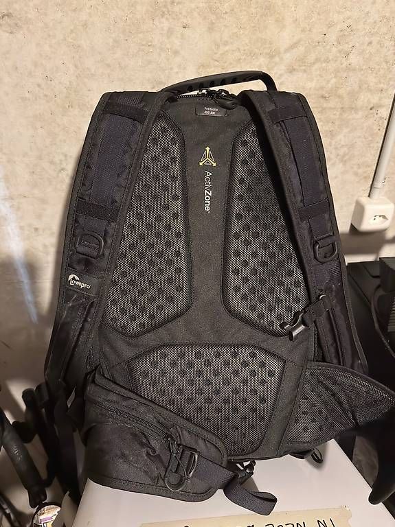 Zaini: Lowepro ProTactic 450 AW Profi-Kamerarucksack – Usato da Rieden AG venduto da hedgey 2