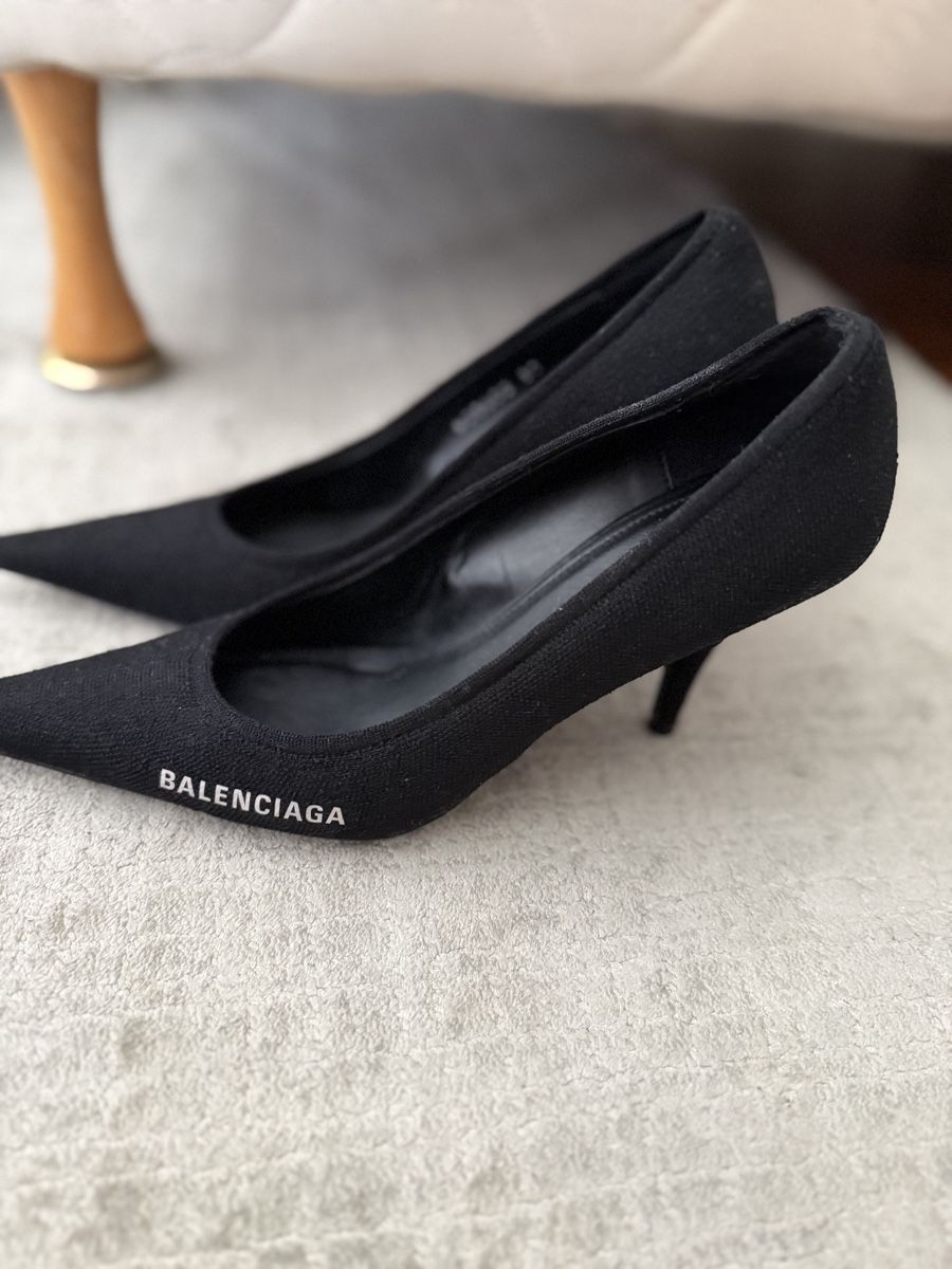 Balenciaga Scarpe da donna: Balenciaga Black Heels  – Usato da Meilen venduto da ell_9887