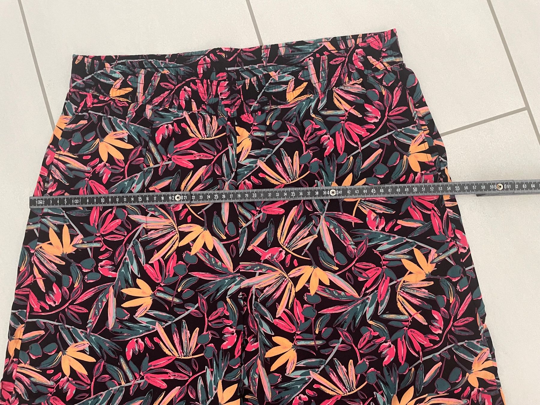 Pantaloni: Bunte Sommerhose Gr XL – Nuovo (secondo la descrizione) da Rüti ZH venduto da Tal_ga6N 3
