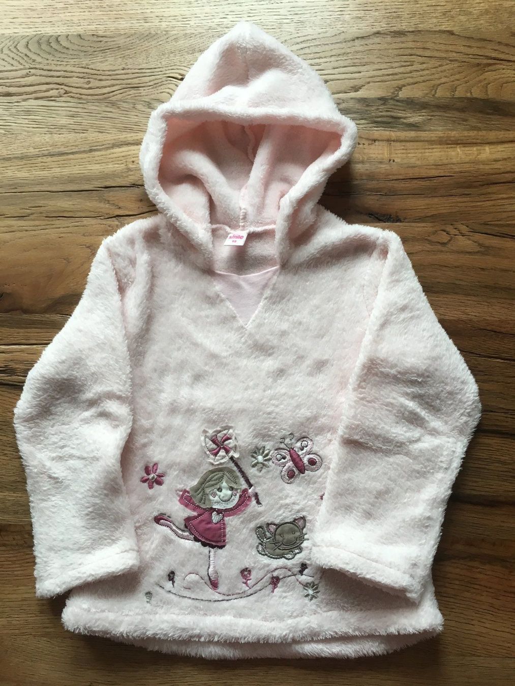 Maglioni & Felpe: Flauschiger, leichter Pulli, Gr. 98 – Usato da Gossau ZH venduto da Roli1 1