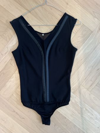 Guess Bodysuit schwarz Grösse XS guter Zustand