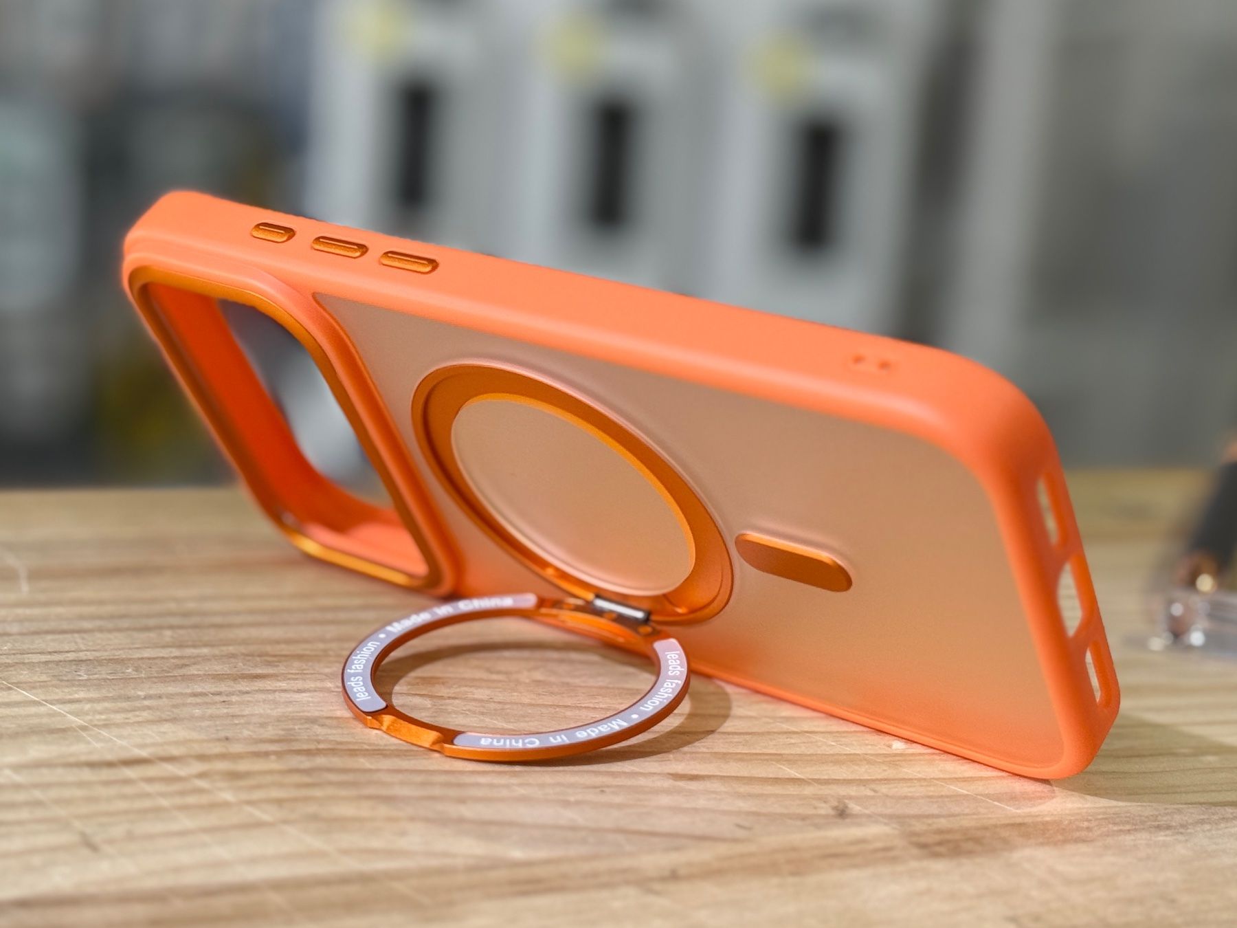 Cover & Protezioni schermo: iPhone 17 Pro(Max)- Coque Magnétique support magsafe rotatif – Nuovo e nell'imballaggio originale da Morges venduto da DigiAC 2