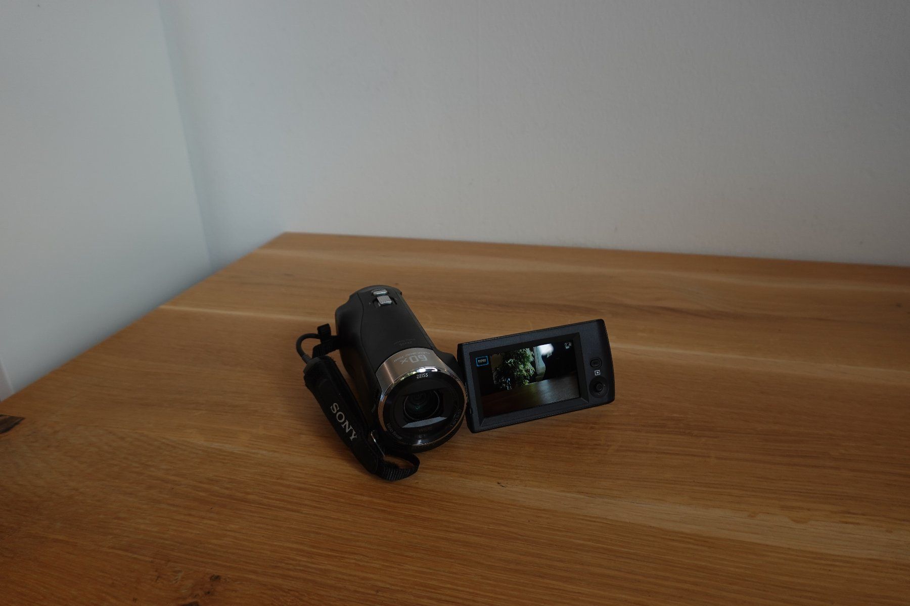 Sony Videocamere: Sony Handycam HDR-CX405 - Schwarz – Nuovo (secondo la descrizione) da Fribourg venduto da mar_9vlt 5