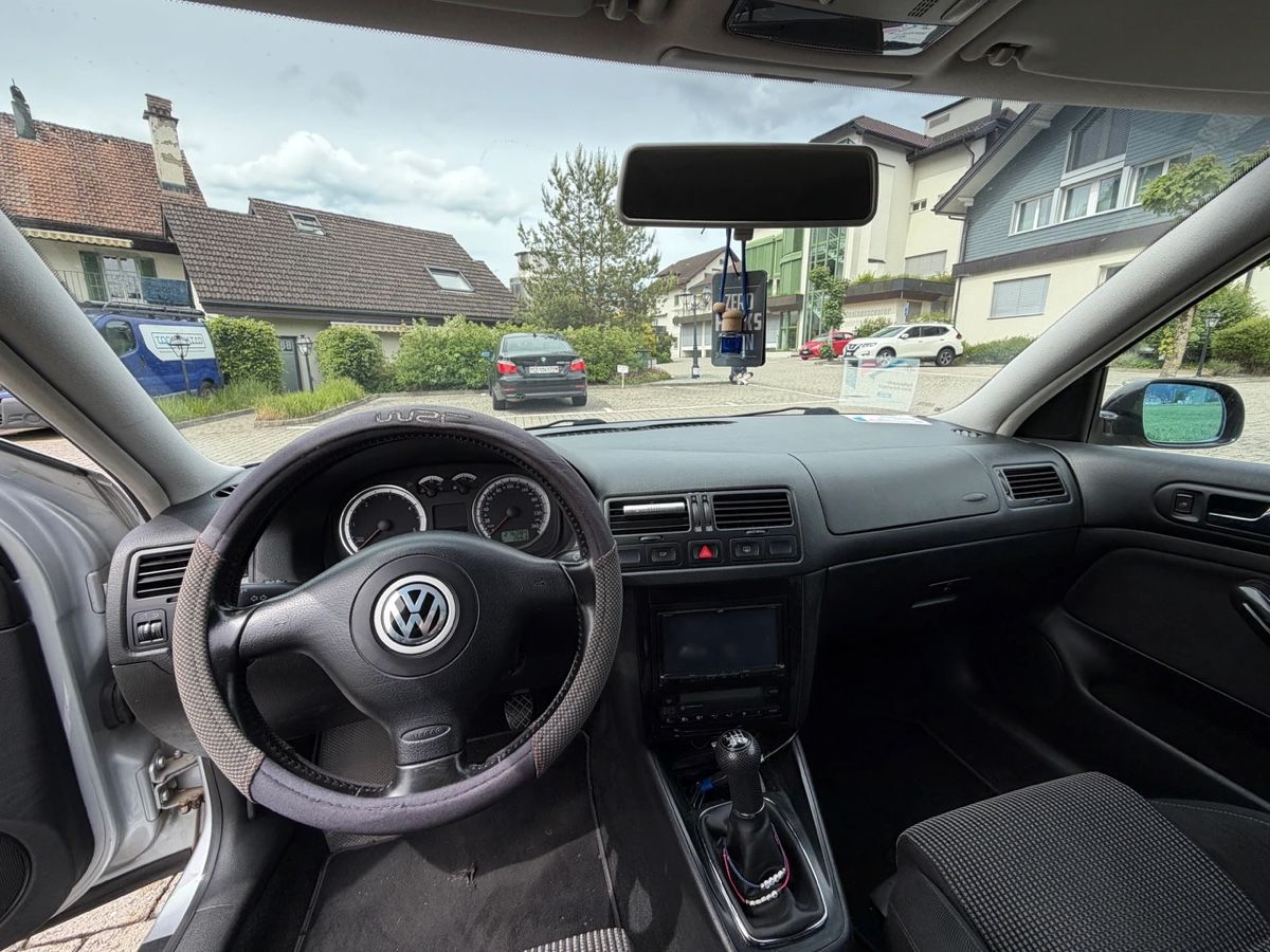 VW Automobili: VW Golf 4 1.9 TDI PD Highline – Usato da Seewen SZ venduto da sandroriolfi 3