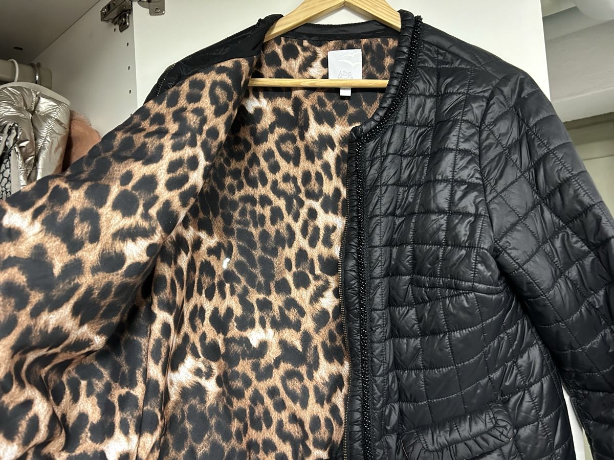 Giacche: Schwarze Steppjacke Grösse 40/42  Leopardenmuster – Nuovo (secondo la descrizione) da Muttenz venduto da cho_xj52 1