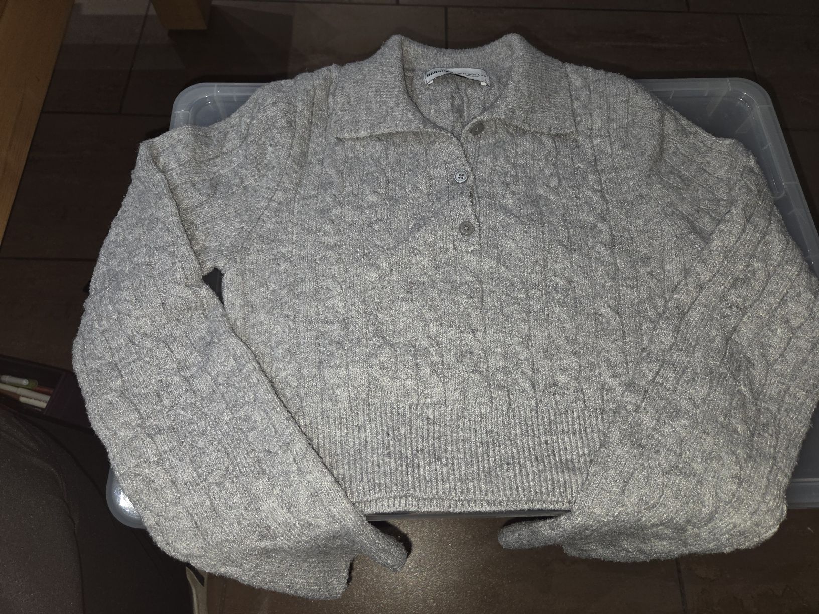 Bershka Pulls & Sweat-shirts: Bershka-Kurz-Pullover – D'occasion à Stein AG par Sissi73