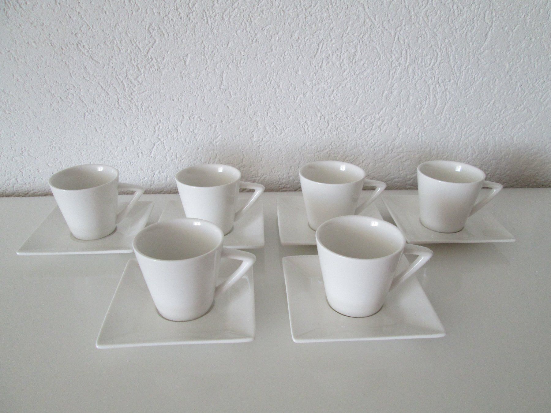 Set di piatti: 6 Espressotasse ,6 Untertassen. – Usato da Movelier venduto da ddomenika