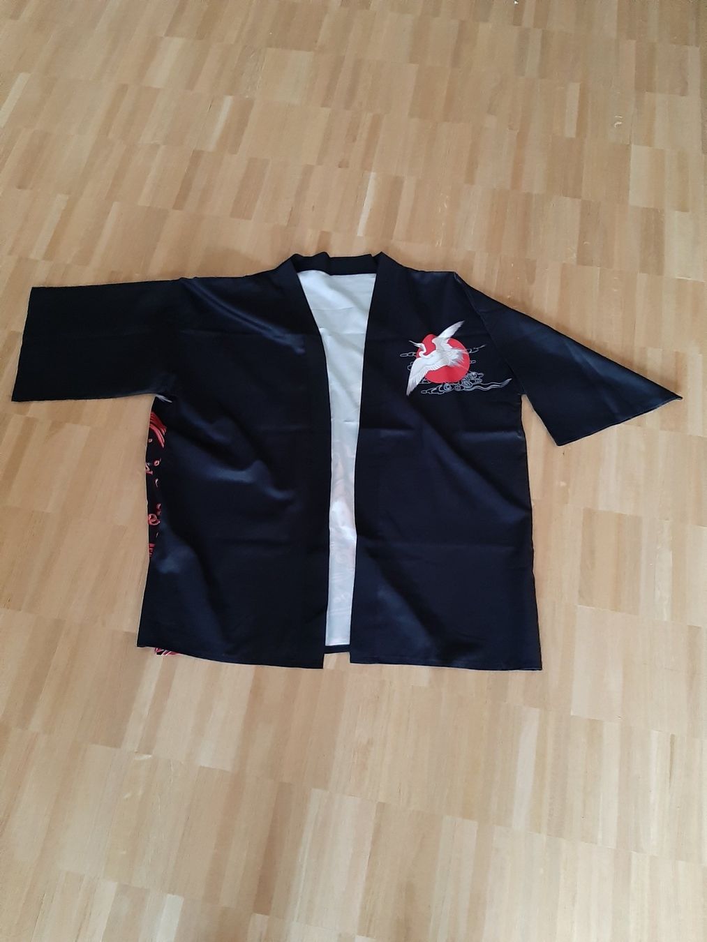 Kimono: Kimonos und Hemden aus Seide – Usato da Altstätten SG venduto da Tschuppben 1