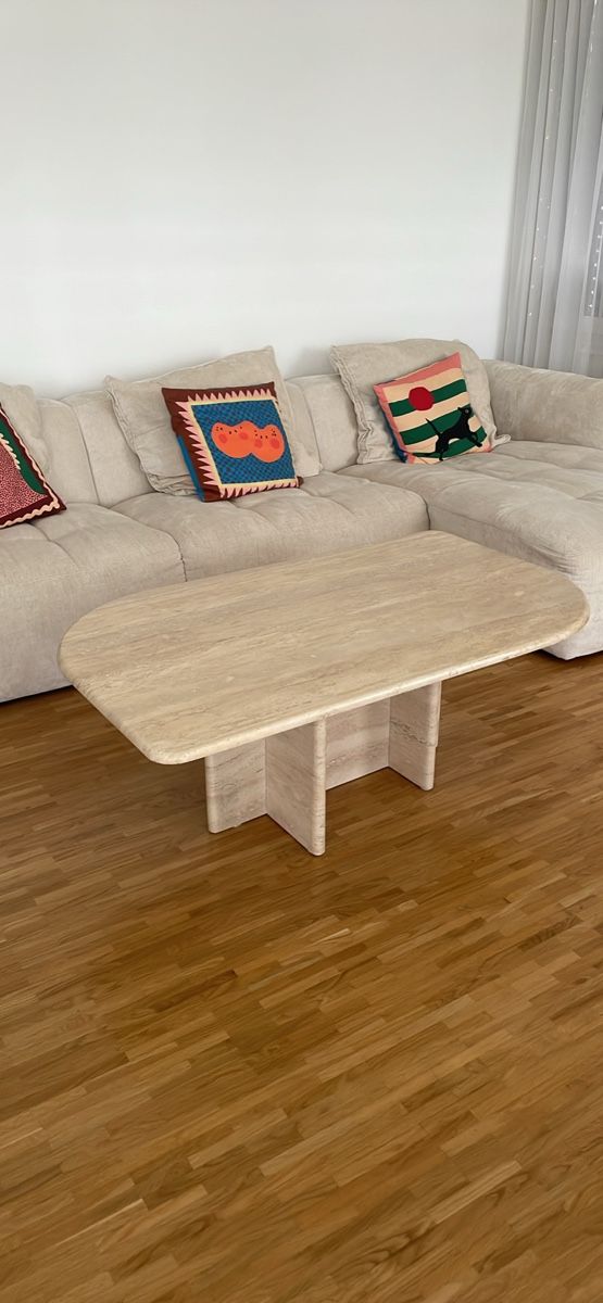 Tavoli: Couchtisch Travertin – Usato da Sins venduto da ayl_7bwx