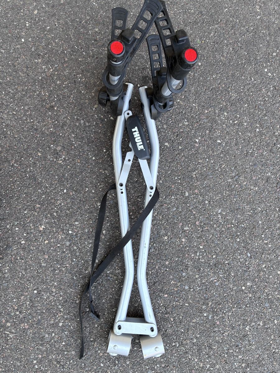 Thule Ersatzteile: Thule Hitch Mounted 2 Bike Rack  – Gebraucht aus Oberwil BL von watericeair 1