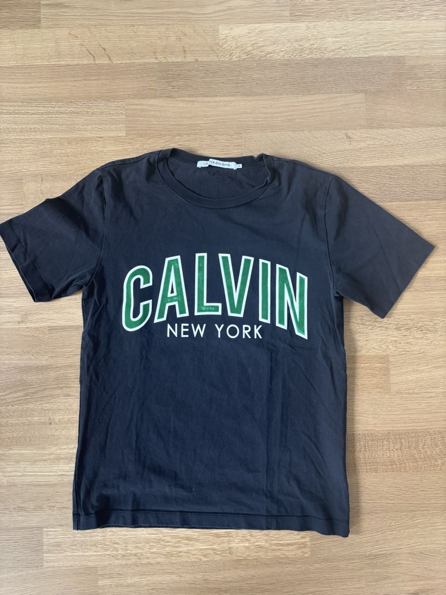 Calvin Klein T-shirt: Calvin Klein T-Shirt – Nuovo (secondo la descrizione) da Bern venduto da gwilla