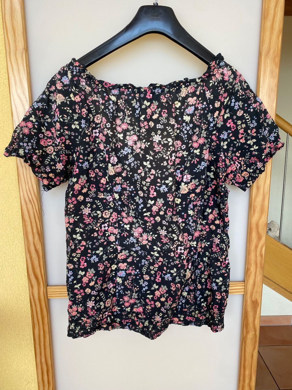 Top: Magnifique blouse Yessica 38 – Usato da Belmont-sur-Lausanne venduto da chu_vxf5 1
